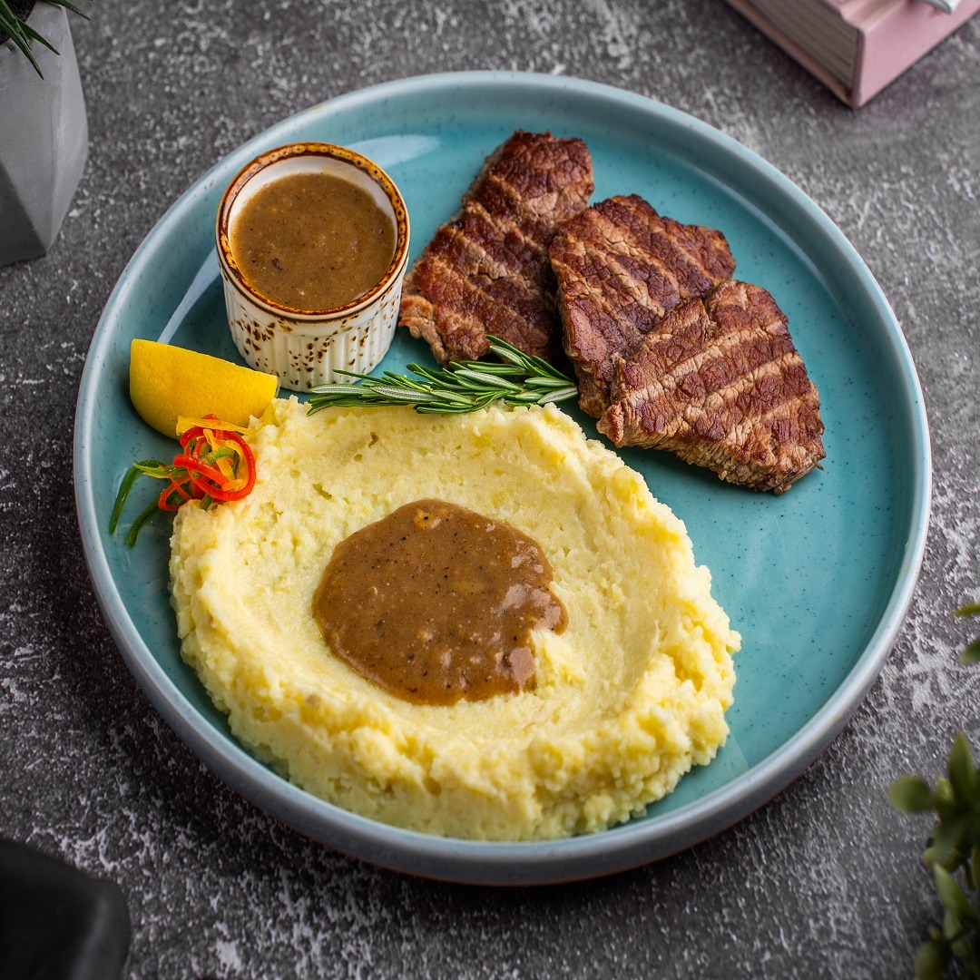   Tenderloin Beef Steak with Mashed Potato