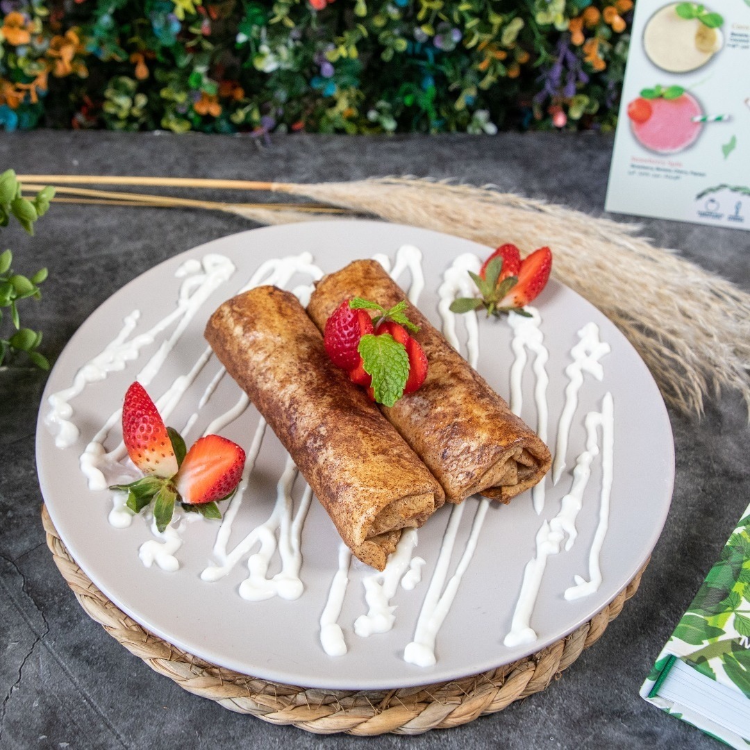 cinnamon-and-apple-roll